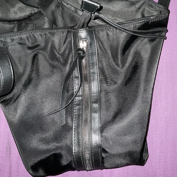 Ladies GUC handbag. - Picture 4 of 7